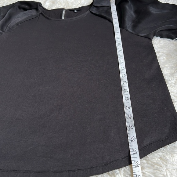 Junior’s Who What Wear Size Large Round Neck Puffed Sleeve Black Blouse Top - Picture 4 of 6